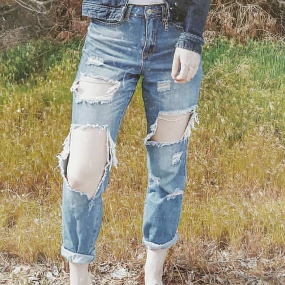 Ripped mom jeans